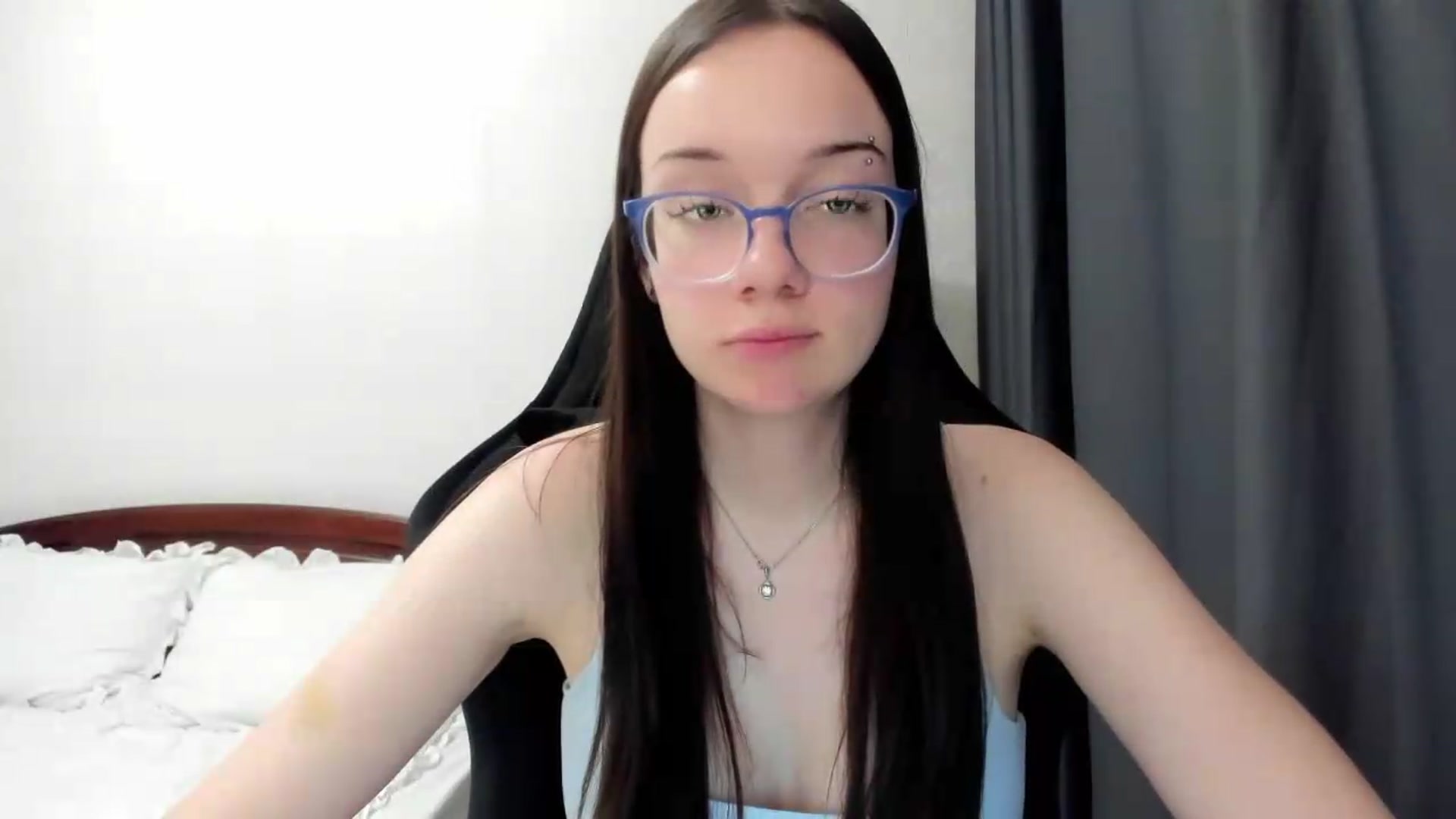 Gallery image thumbnail from Baby_Melania's myfreecams stream on, 06/20/2026, 21:24 image 14 of 20