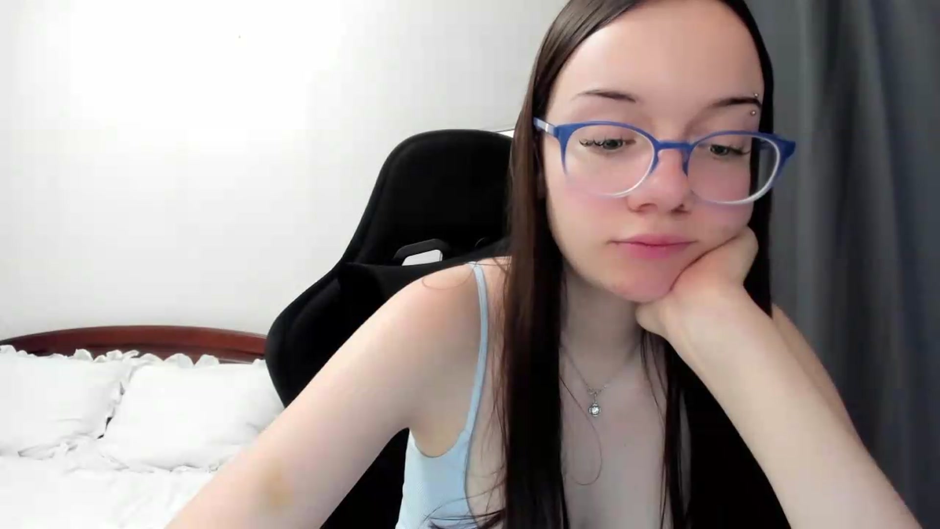 Gallery image thumbnail from Baby_Melania's myfreecams stream on, 06/20/2026, 21:24 image 11 of 20