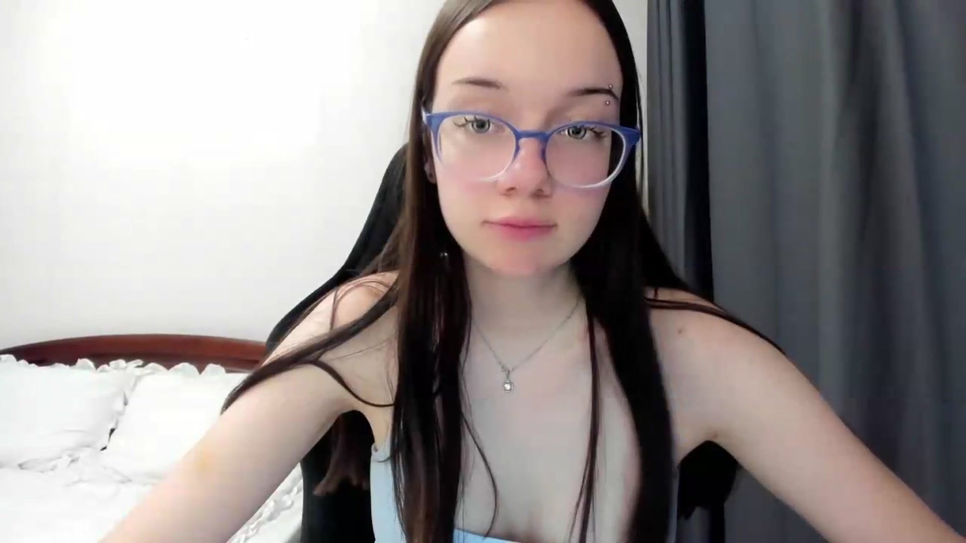 Gallery image thumbnail from Baby_Melania's myfreecams stream on, 06/20/2026, 21:24 image 4 of 20
