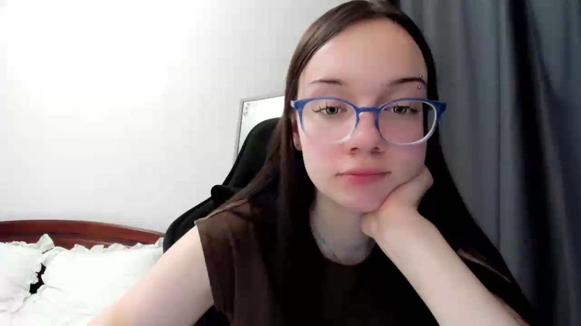 Gallery image thumbnail from Baby_Melania's myfreecams stream on, 06/21/2026, 22:42 image 4 of 20