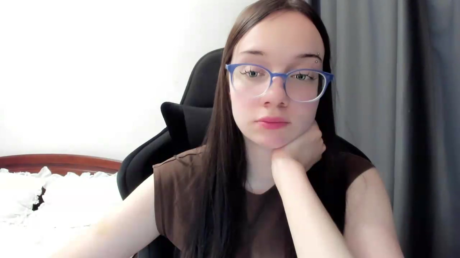 Gallery image thumbnail from Baby_Melania's myfreecams stream on, 06/22/2026, 24:52 image 11 of 20