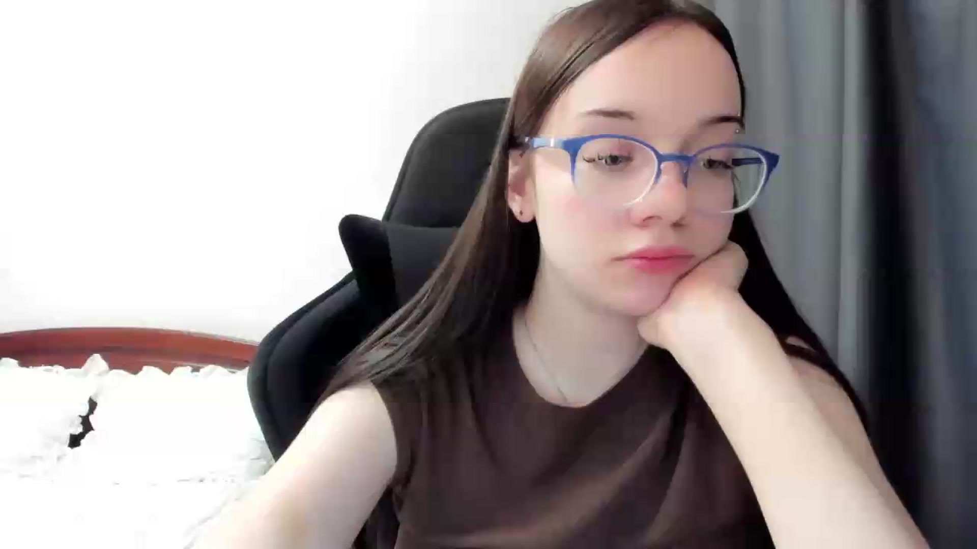 Gallery image thumbnail from Baby_Melania's myfreecams stream on, 06/22/2026, 24:52 image 1 of 20