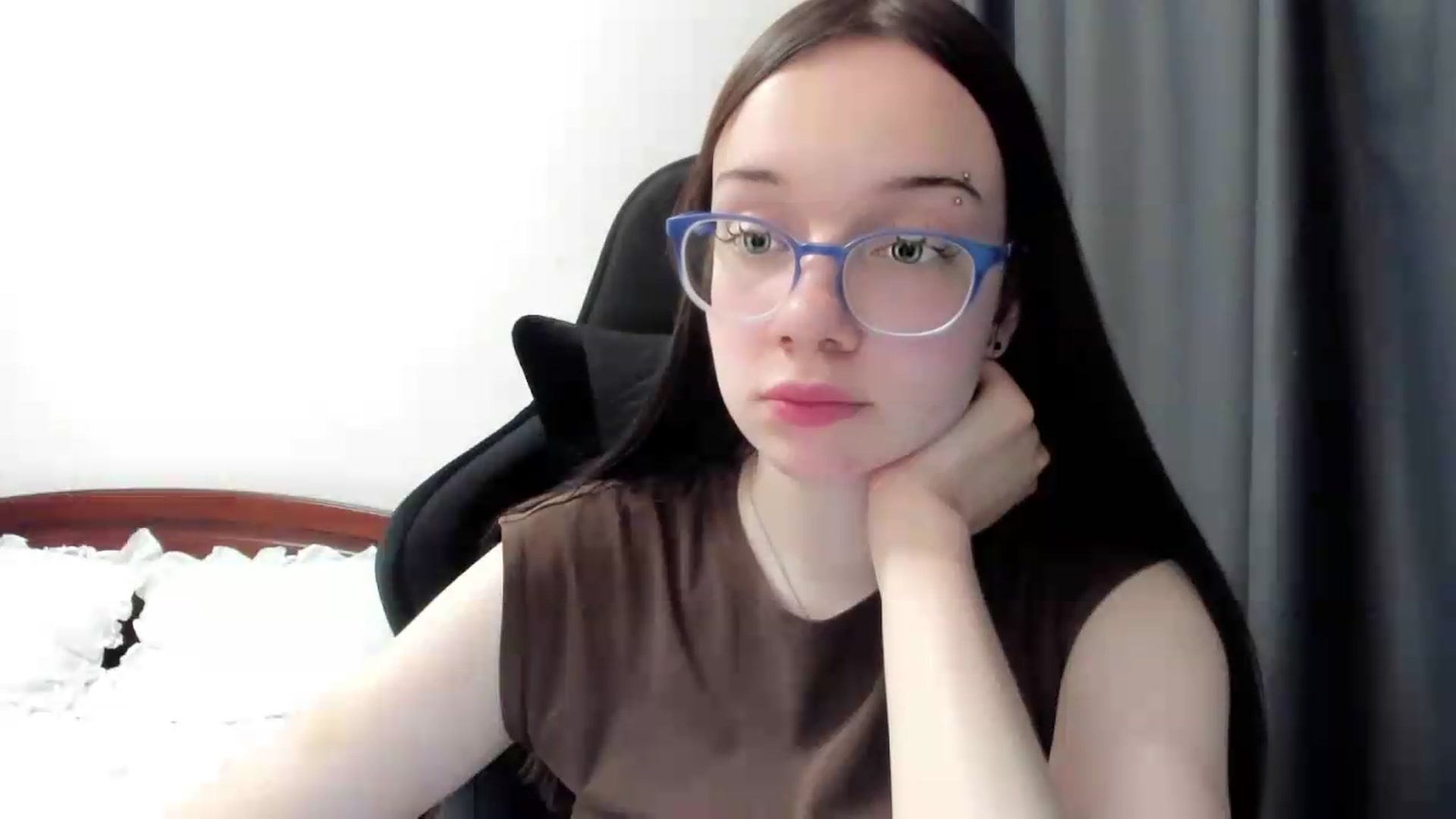 Gallery image thumbnail from Baby_Melania's myfreecams stream on, 06/22/2026, 24:52 image 15 of 20