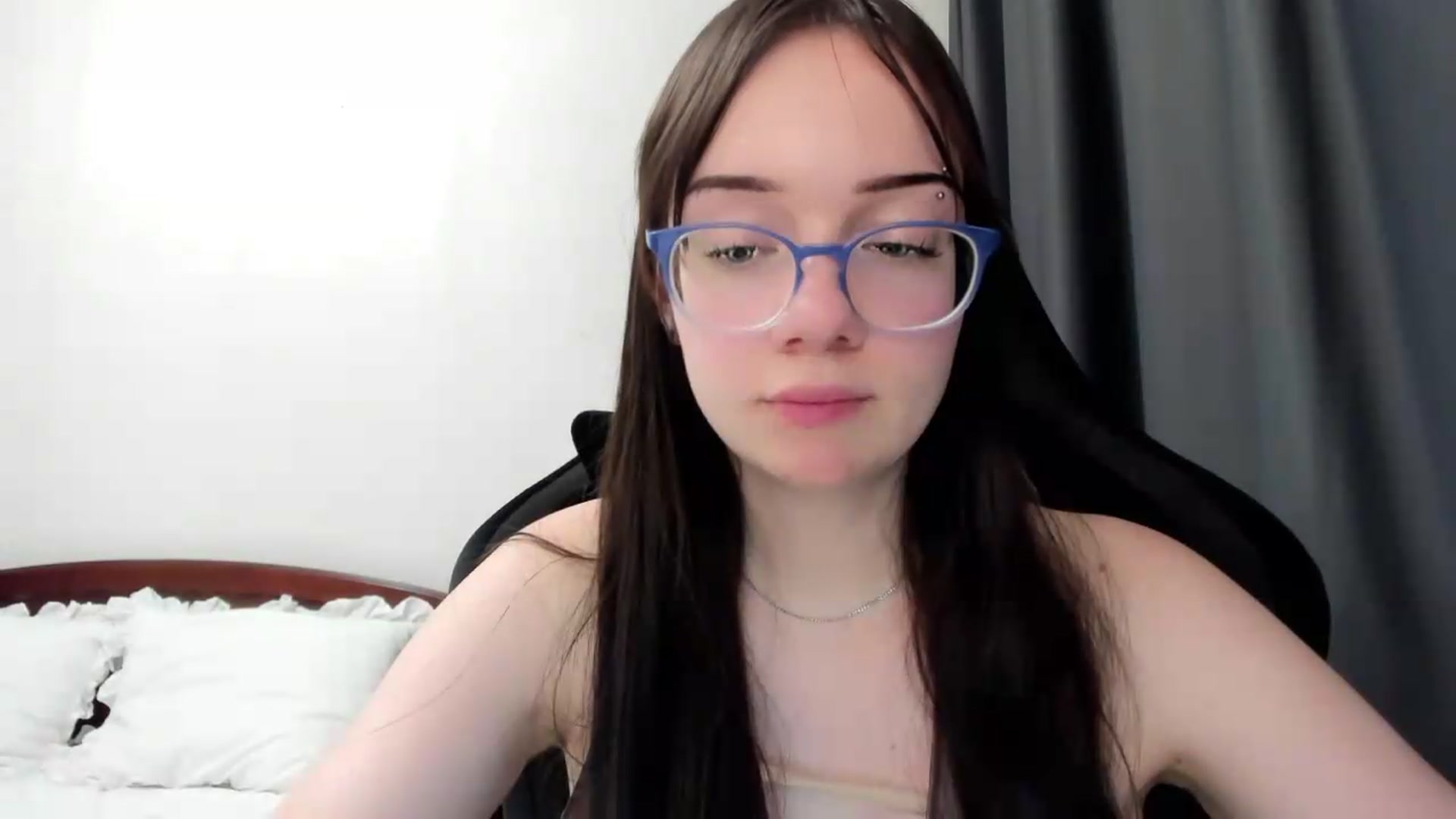 Gallery image thumbnail from Baby_Melania's myfreecams stream on, 06/26/2026, 24:01 image 9 of 20