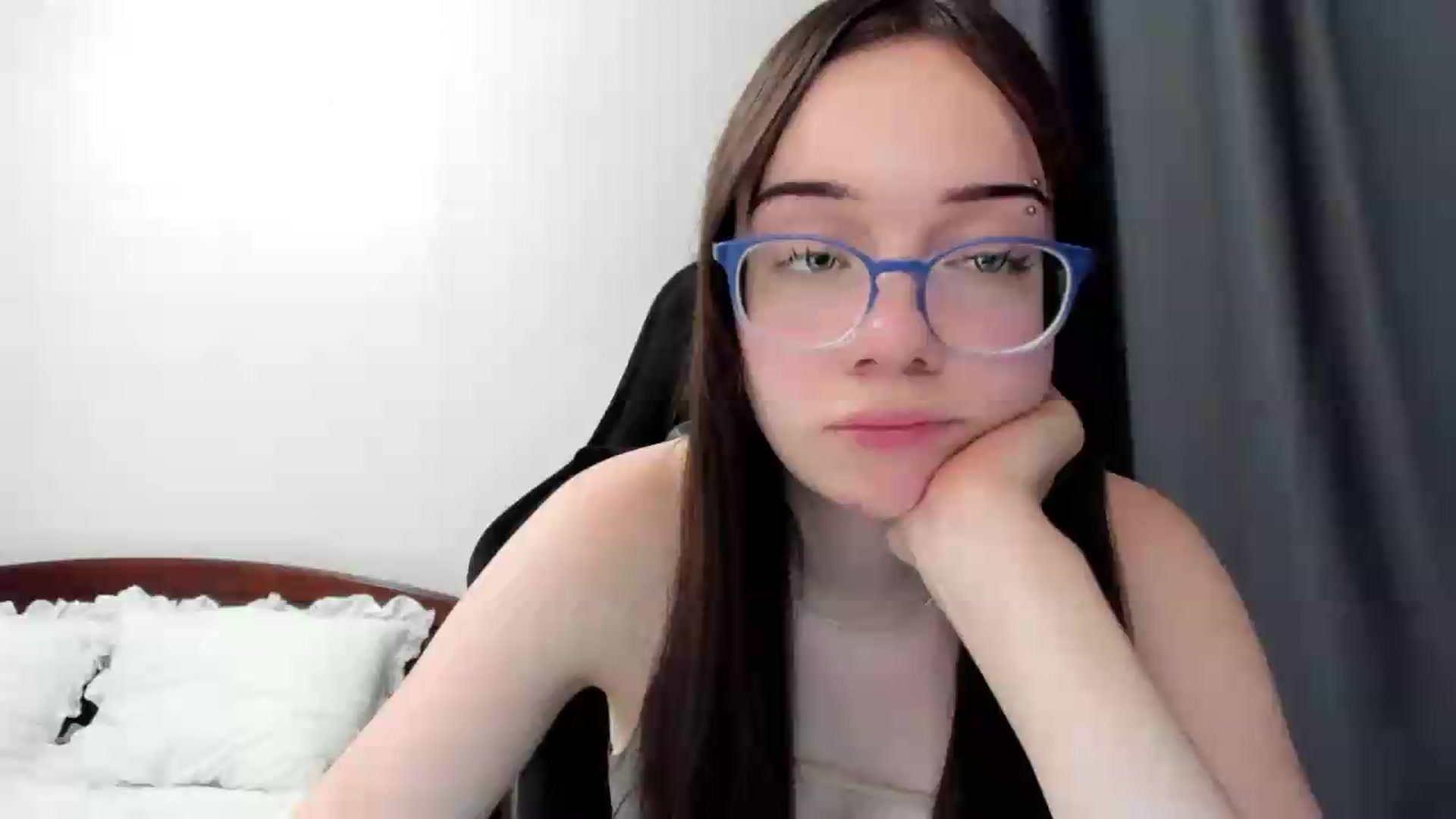 Gallery image thumbnail from Baby_Melania's myfreecams stream on, 06/26/2026, 24:01 image 16 of 20