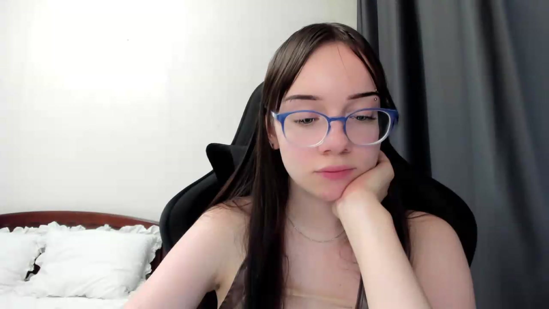 Gallery image thumbnail from Baby_Melania's myfreecams stream on, 06/26/2026, 24:01 image 7 of 20