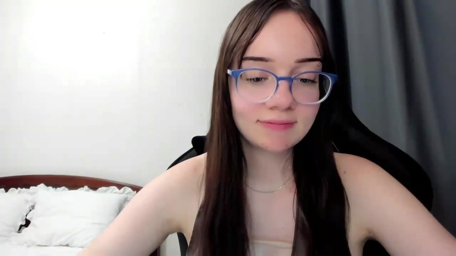 Gallery image thumbnail from Baby_Melania's myfreecams stream on, 06/26/2026, 24:01 image 11 of 20