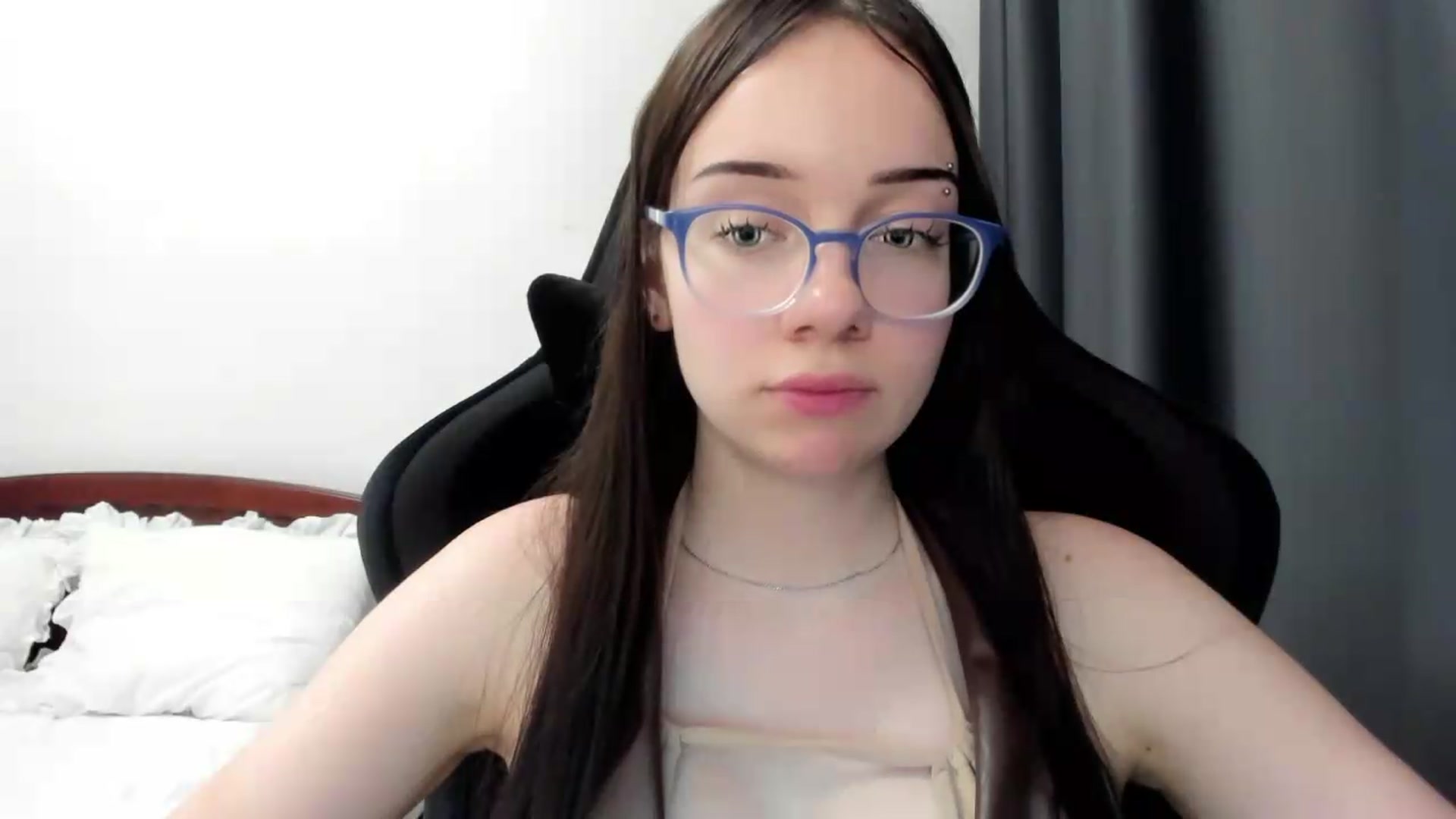 Gallery image thumbnail from Baby_Melania's myfreecams stream on, 06/26/2026, 04:06 image 19 of 20