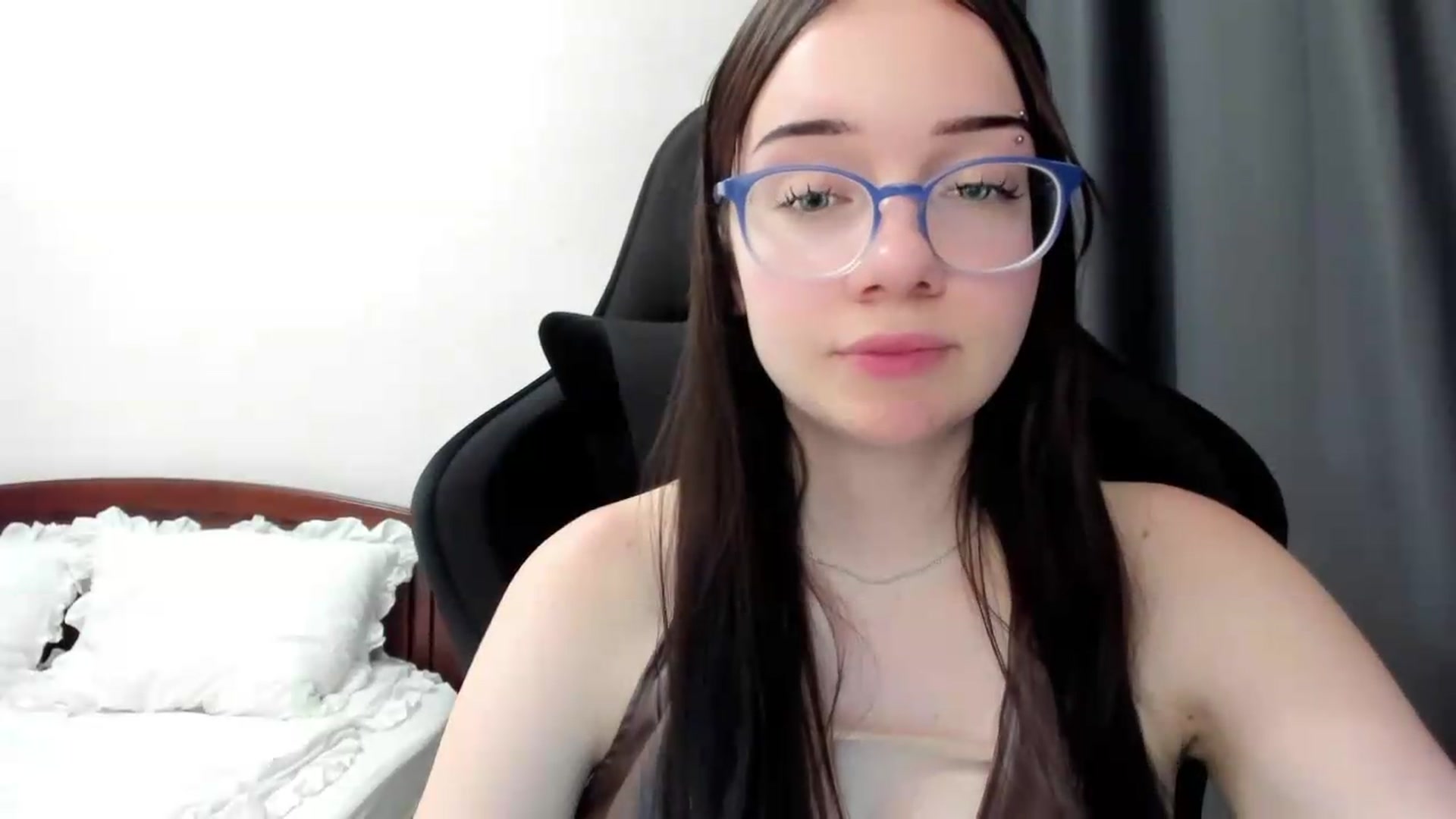 Gallery image thumbnail from Baby_Melania's myfreecams stream on, 06/26/2026, 04:06 image 8 of 20