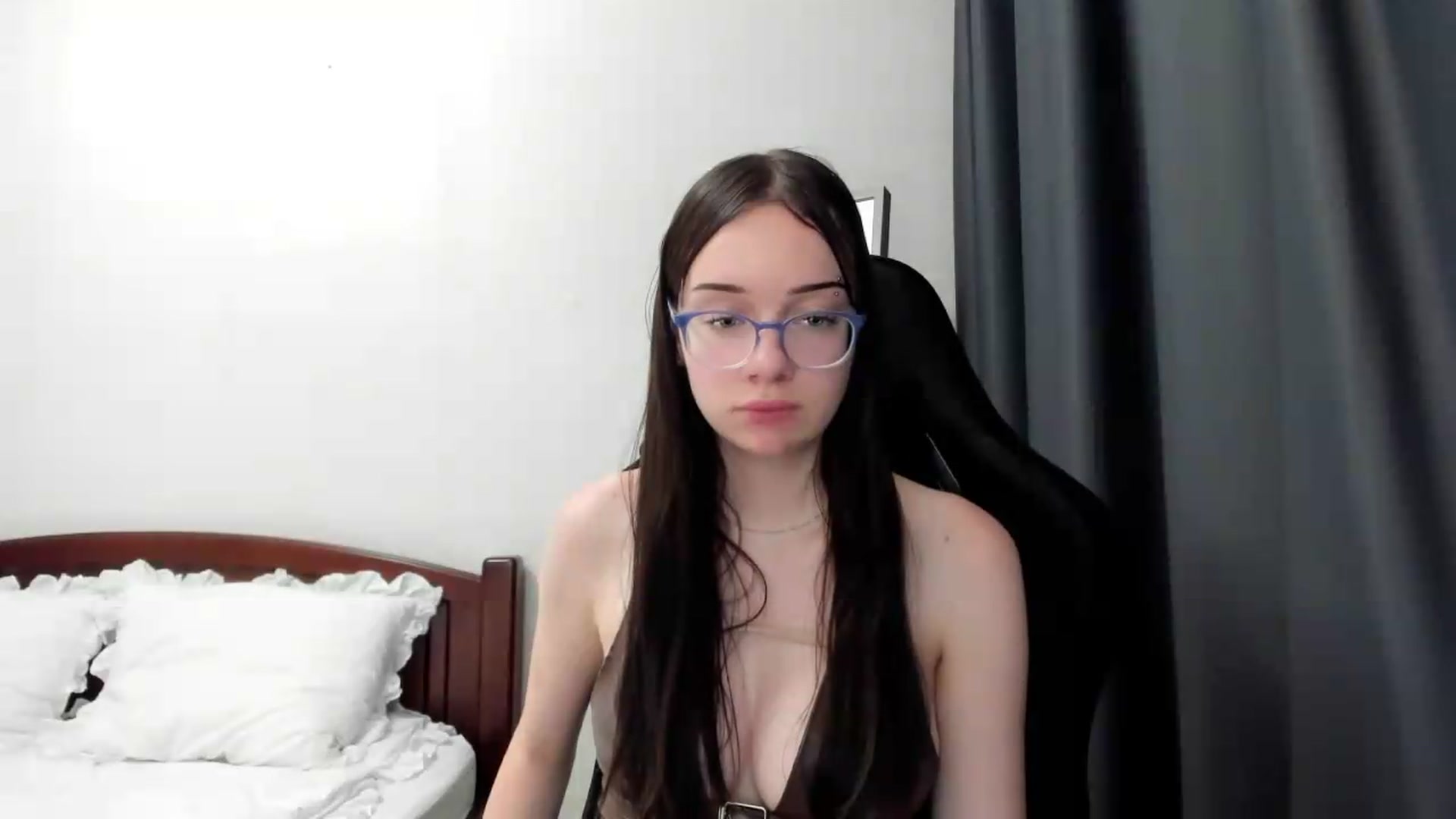 Gallery image thumbnail from Baby_Melania's myfreecams stream on, 06/26/2026, 04:06 image 6 of 20