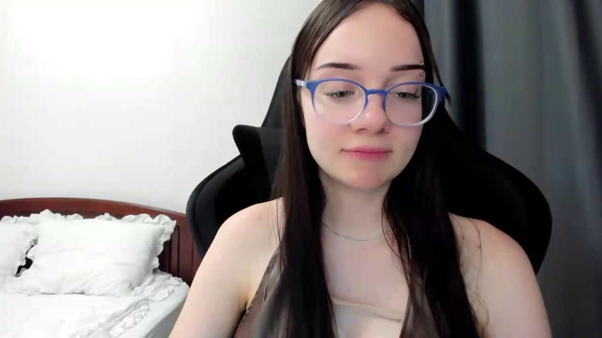 Gallery image thumbnail from Baby_Melania's myfreecams stream on, 06/26/2026, 04:06 image 9 of 20