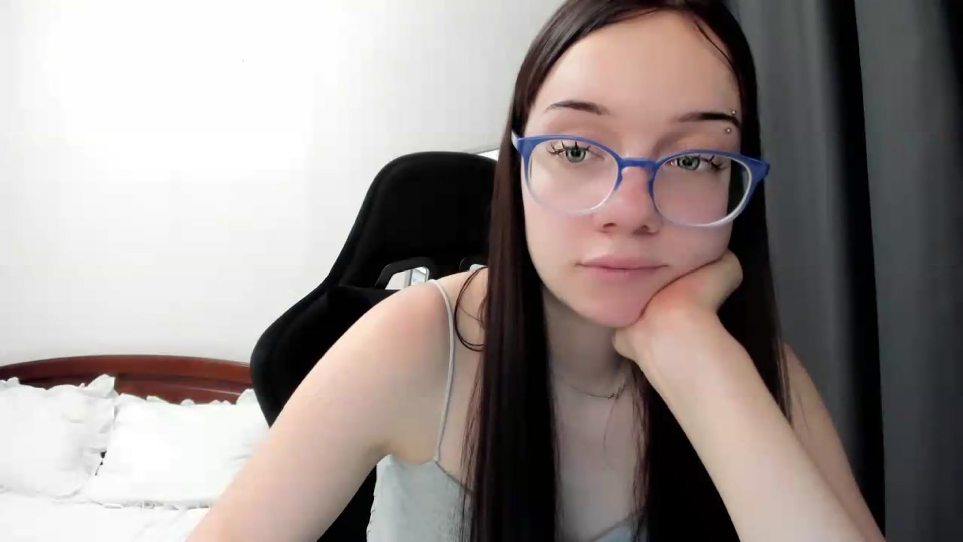 Gallery image thumbnail from Baby_Melania's myfreecams stream on, 06/28/2026, 23:36 image 6 of 20