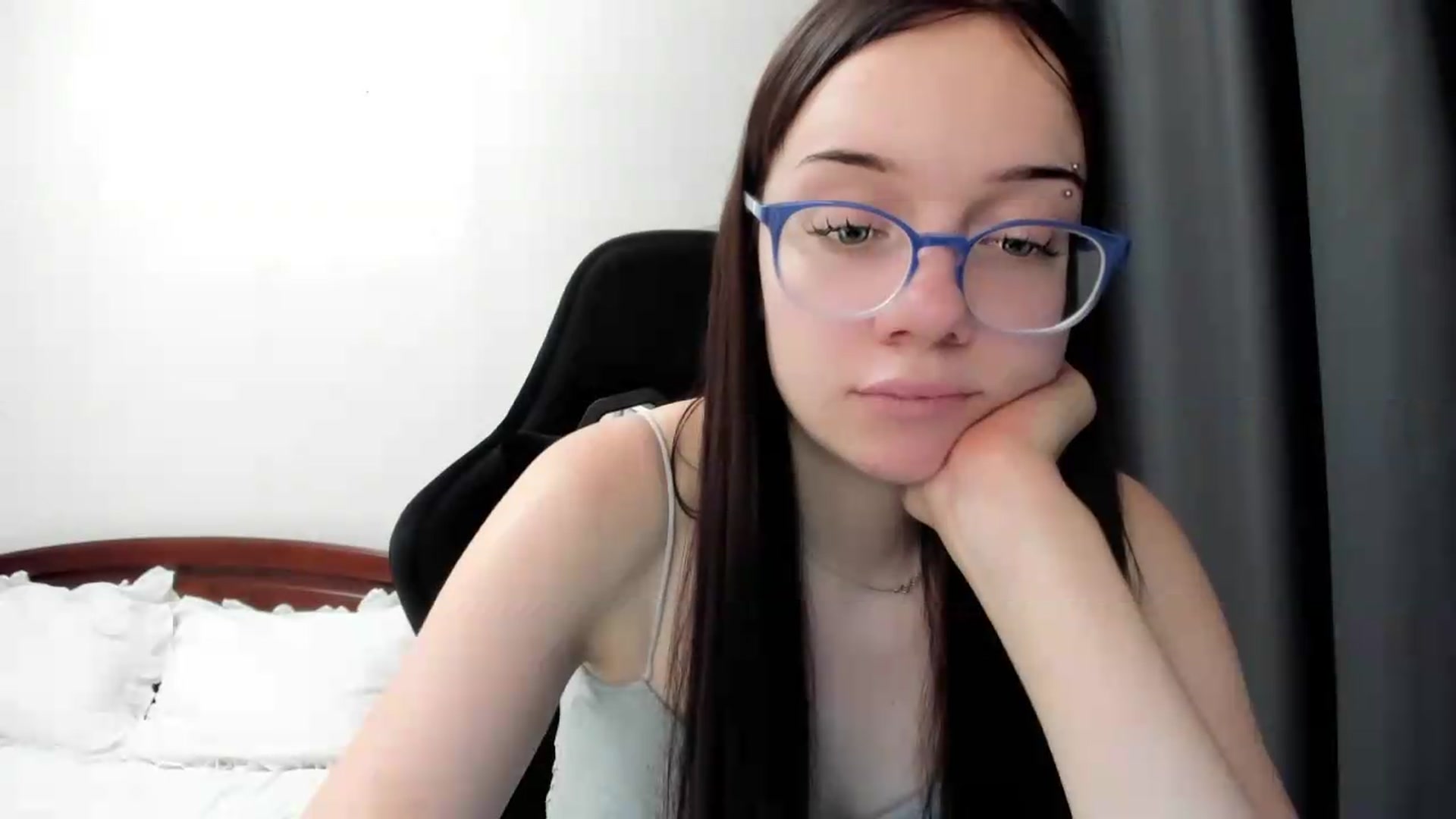 Gallery image thumbnail from Baby_Melania's myfreecams stream on, 06/28/2026, 23:36 image 4 of 20