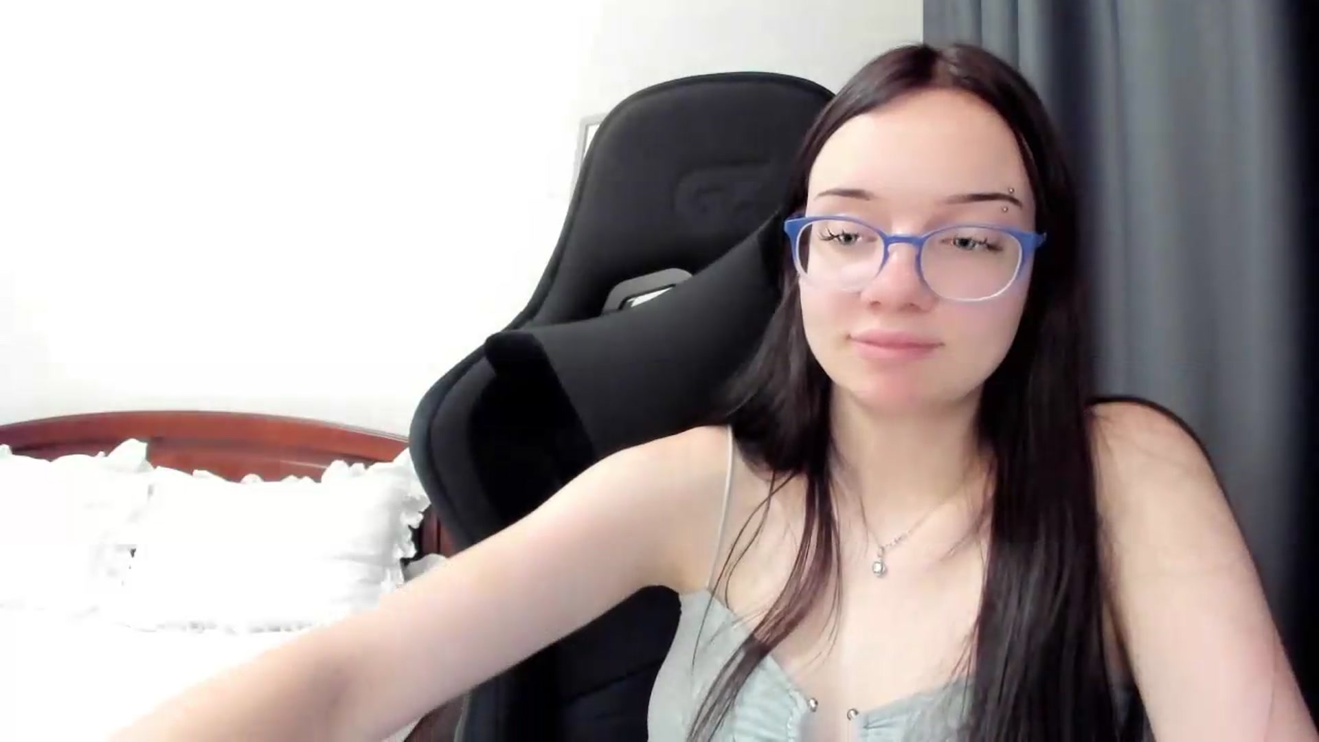 Gallery image thumbnail from Baby_Melania's myfreecams stream on, 06/29/2026, 03:37 image 15 of 20