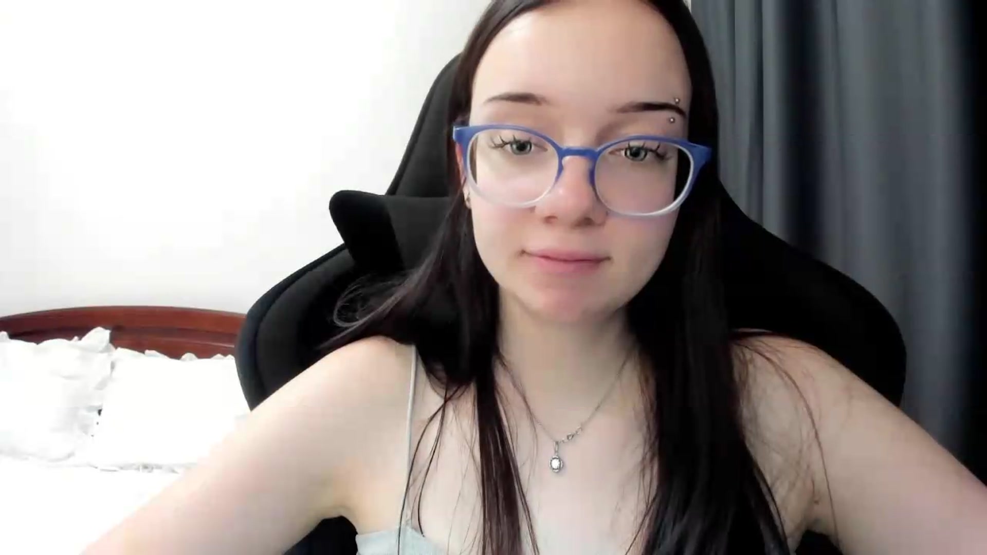 Gallery image thumbnail from Baby_Melania's myfreecams stream on, 06/29/2026, 03:37 image 17 of 20
