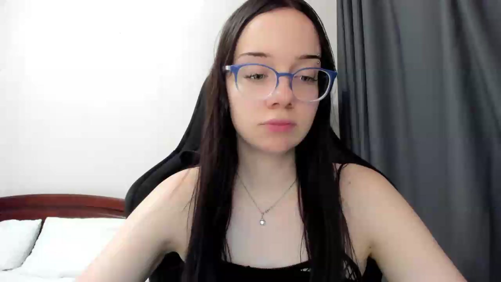 Gallery image thumbnail from Baby_Melania's myfreecams stream on, 06/29/2026, 15:29 image 16 of 20