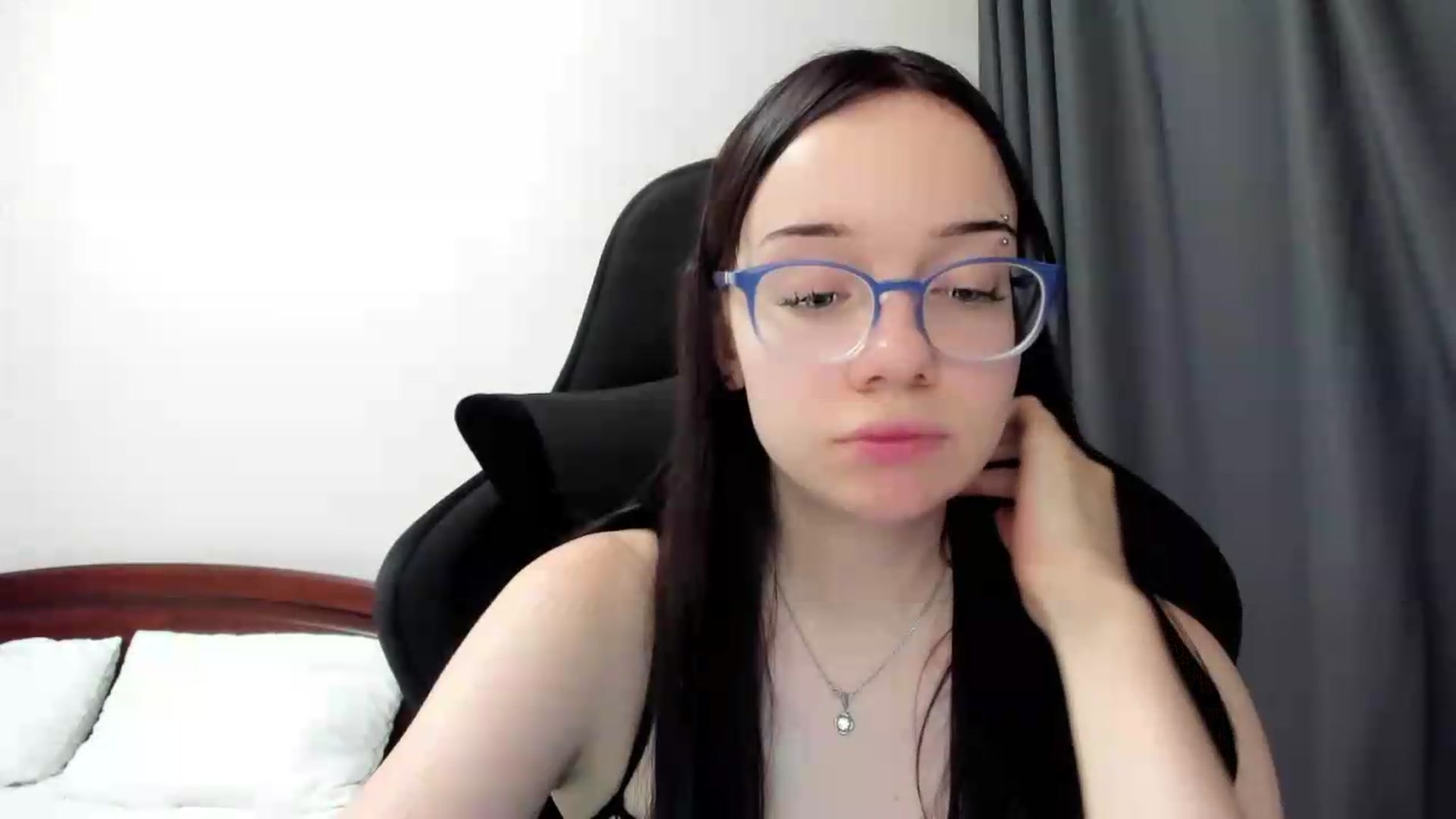 Gallery image thumbnail from Baby_Melania's myfreecams stream on, 06/29/2026, 19:23 image 5 of 20