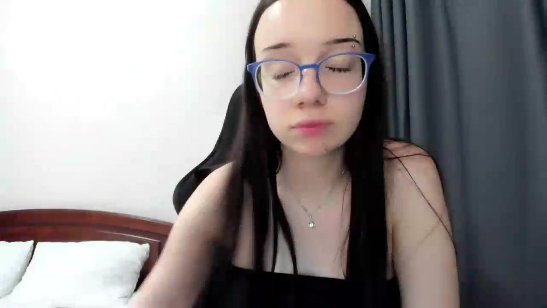 Gallery image thumbnail from Baby_Melania's myfreecams stream on, 06/29/2026, 19:23 image 17 of 20