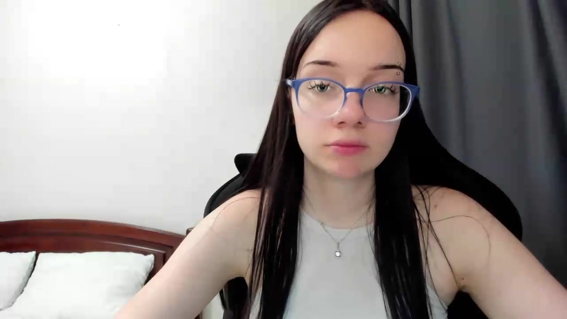 Gallery image thumbnail from Baby_Melania's myfreecams stream on, 06/29/2026, 21:17 image 3 of 20