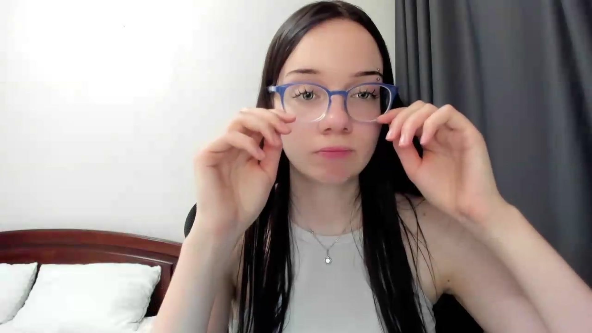 Gallery image thumbnail from Baby_Melania's myfreecams stream on, 06/29/2026, 21:17 image 4 of 20
