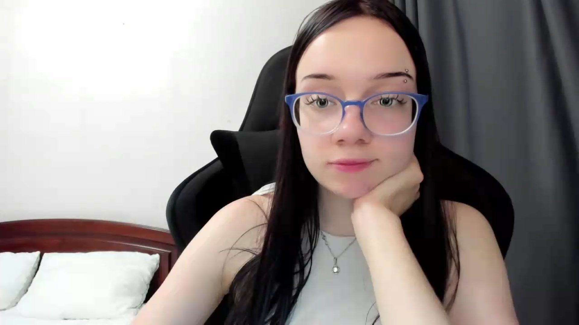 Gallery image thumbnail from Baby_Melania's myfreecams stream on, 06/29/2026, 22:26 image 2 of 20