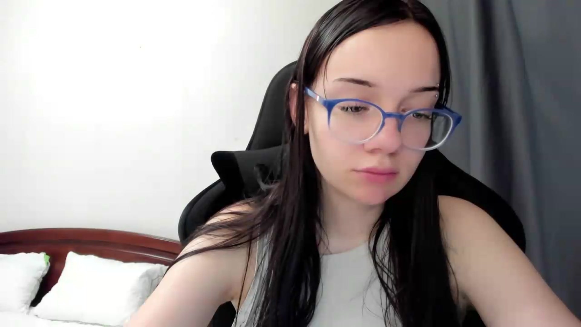 Gallery image thumbnail from Baby_Melania's myfreecams stream on, 07/01/2026, 24:01 image 12 of 20