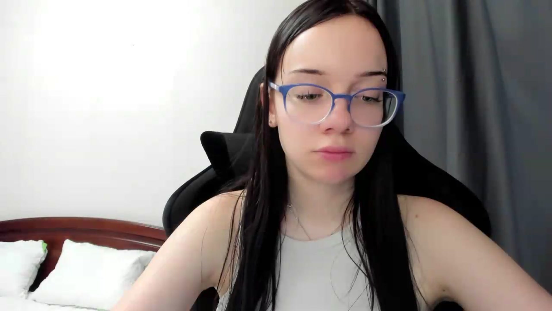 Gallery image thumbnail from Baby_Melania's myfreecams stream on, 07/01/2026, 24:01 image 6 of 20