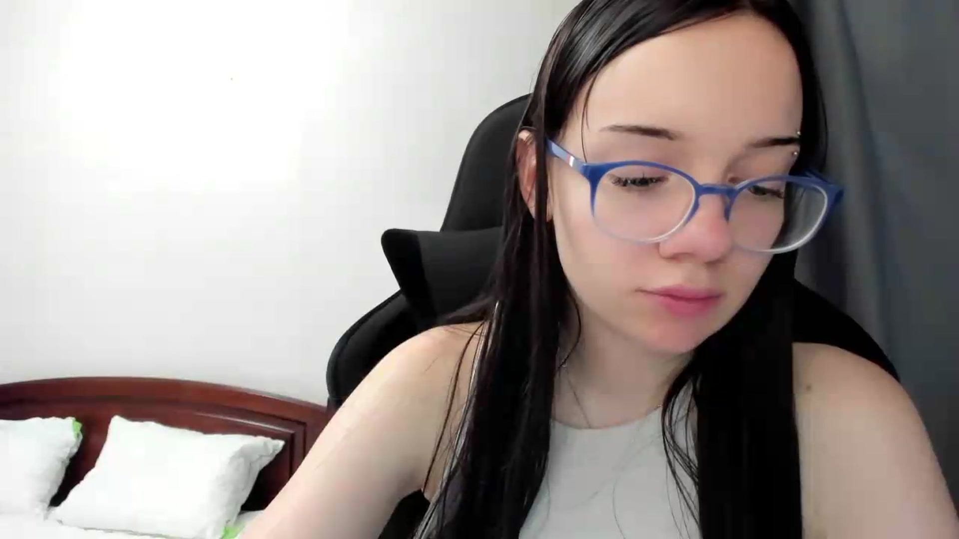 Gallery image thumbnail from Baby_Melania's myfreecams stream on, 07/01/2026, 24:01 image 2 of 20