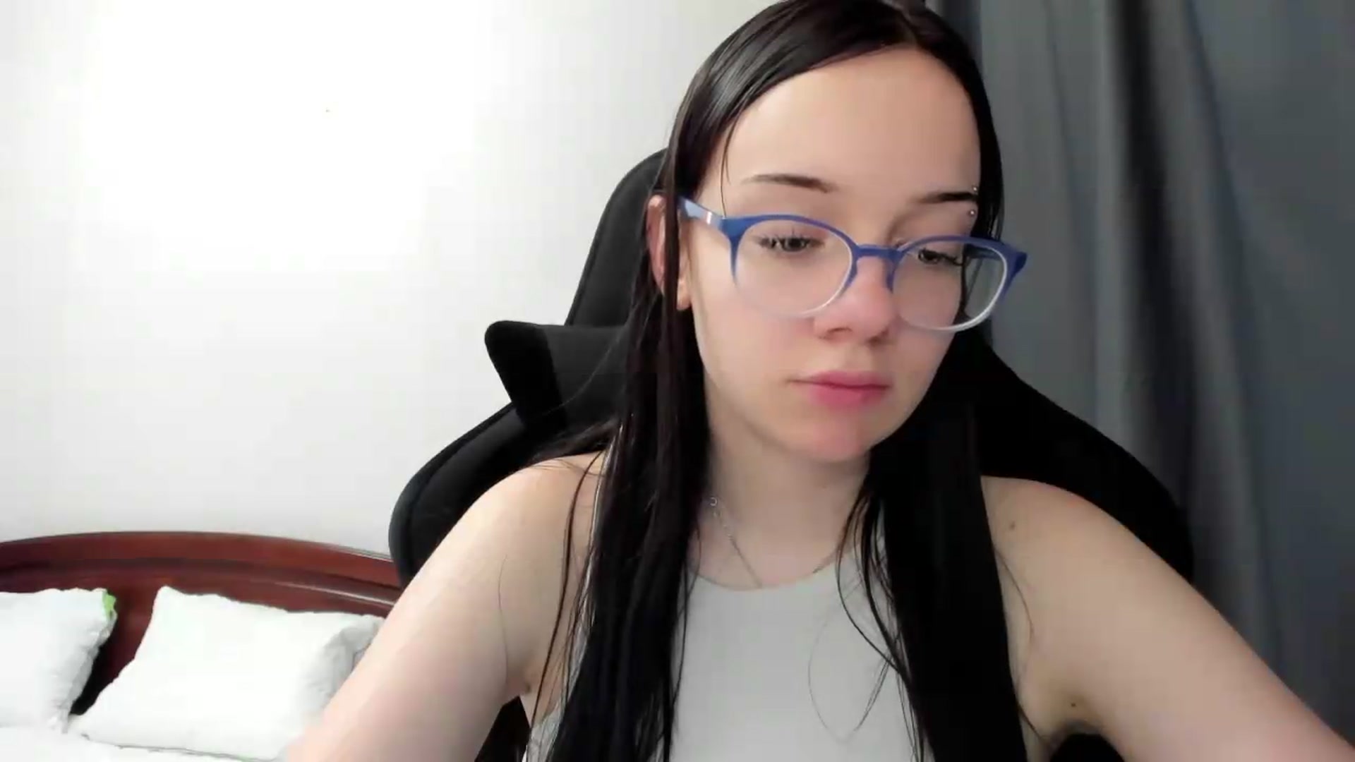 Gallery image thumbnail from Baby_Melania's myfreecams stream on, 07/01/2026, 24:01 image 5 of 20