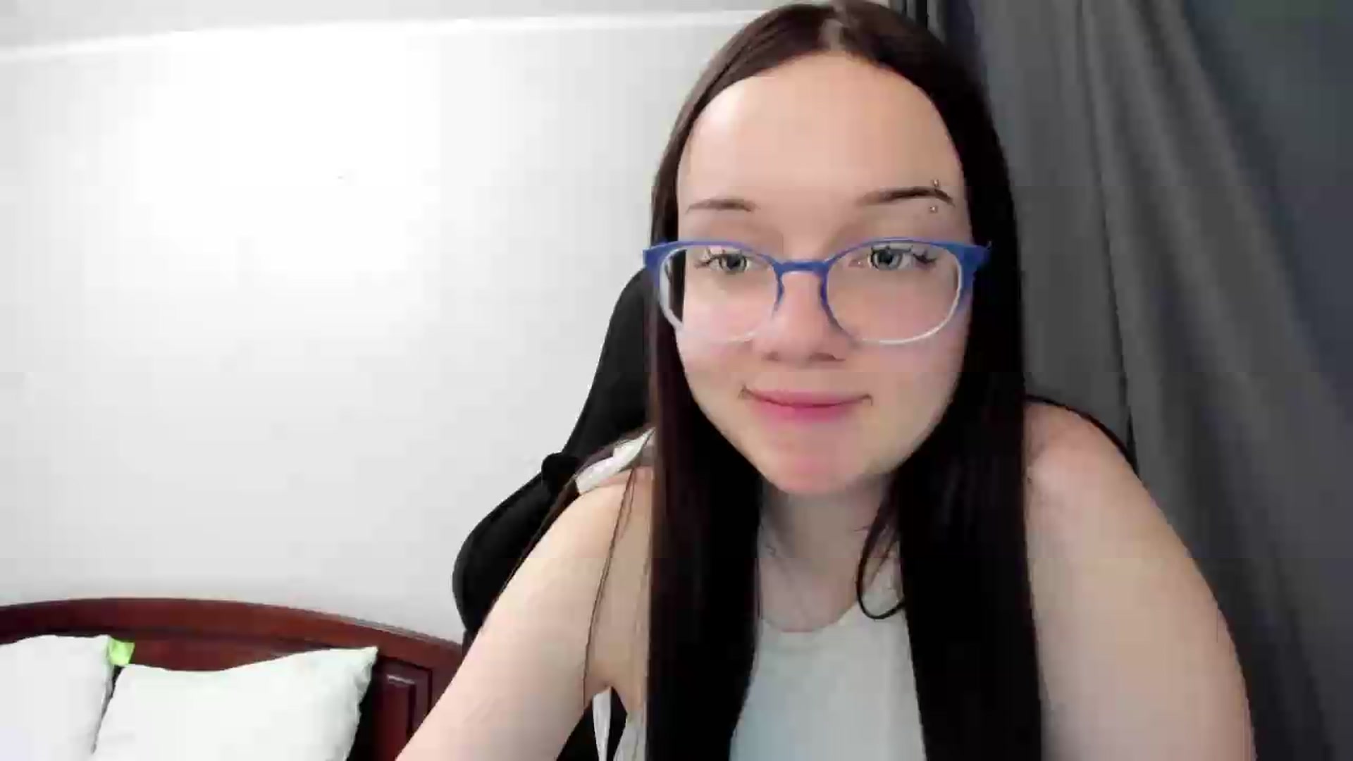 Gallery image thumbnail from Baby_Melania's myfreecams stream on, 07/01/2026, 19:11 image 1 of 20