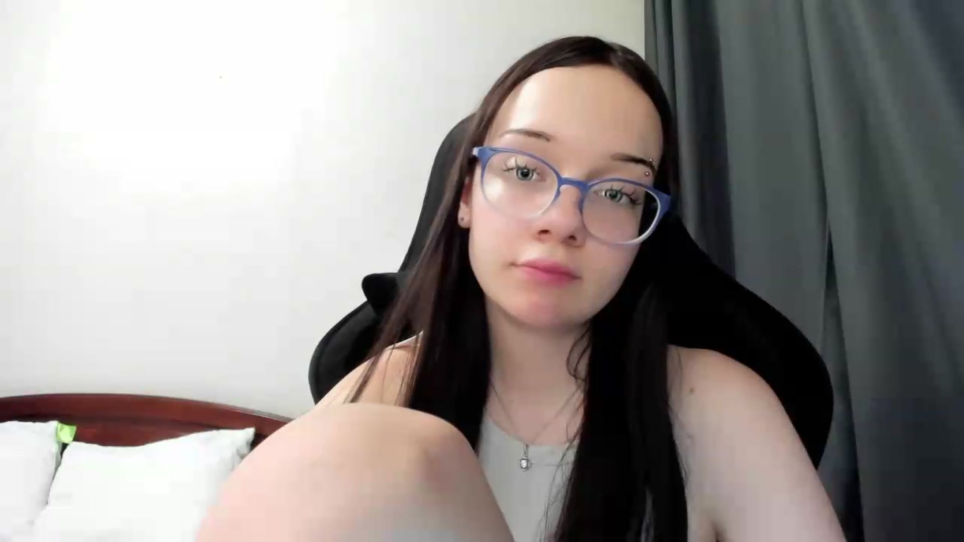 Gallery image thumbnail from Baby_Melania's myfreecams stream on, 07/01/2026, 19:11 image 19 of 20