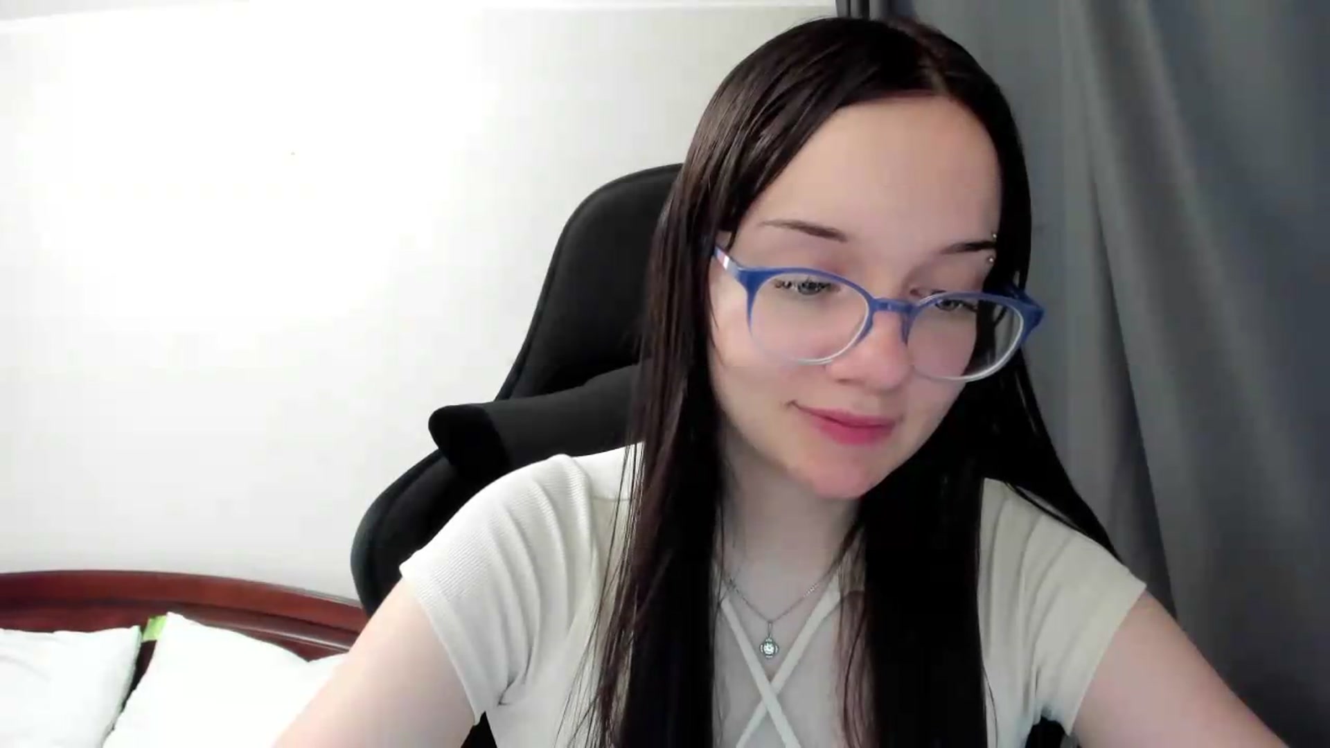 Gallery image thumbnail from Baby_Melania's myfreecams stream on, 07/03/2026, 24:36 image 19 of 20