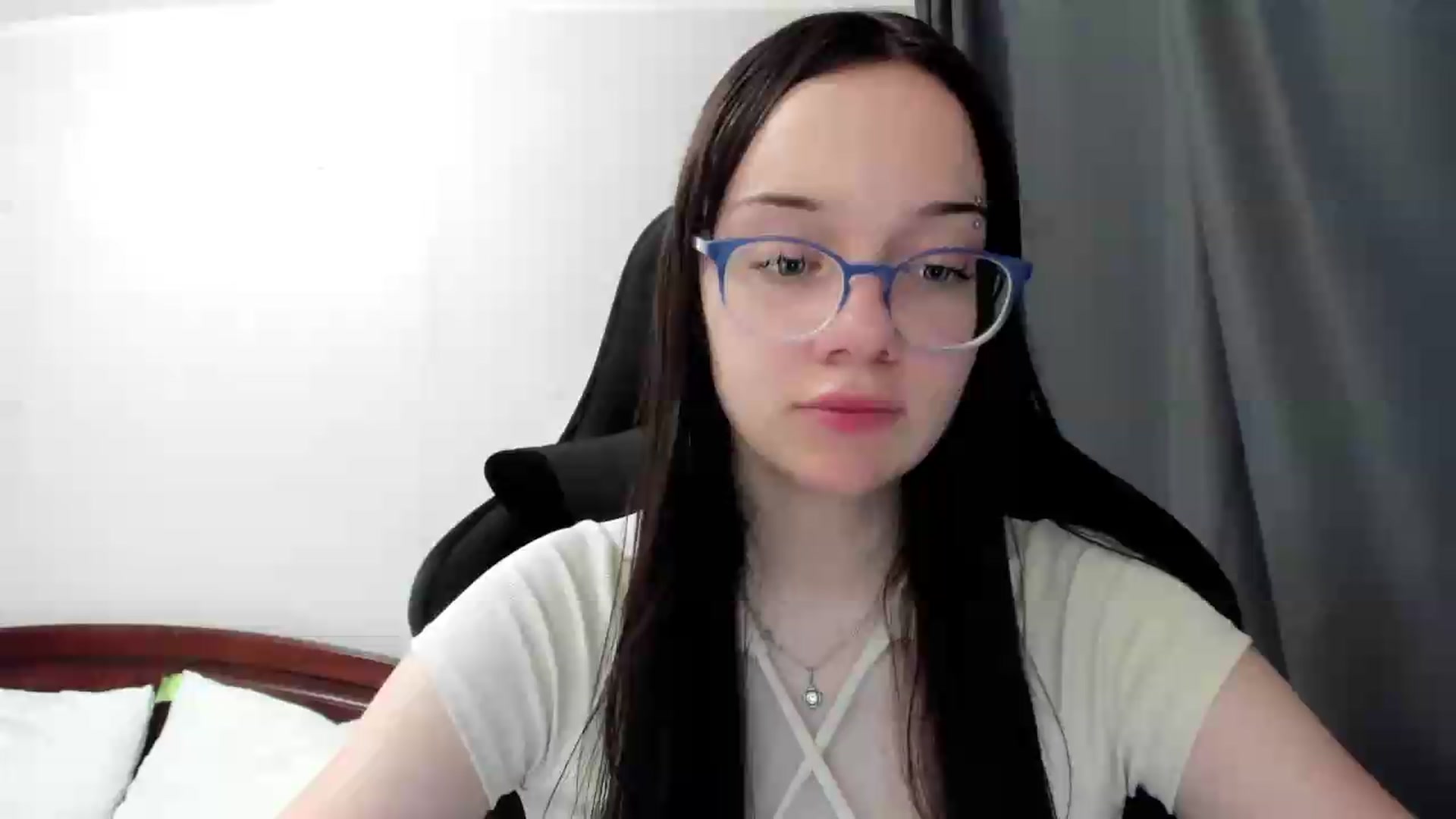 Gallery image thumbnail from Baby_Melania's myfreecams stream on, 07/03/2026, 24:36 image 17 of 20