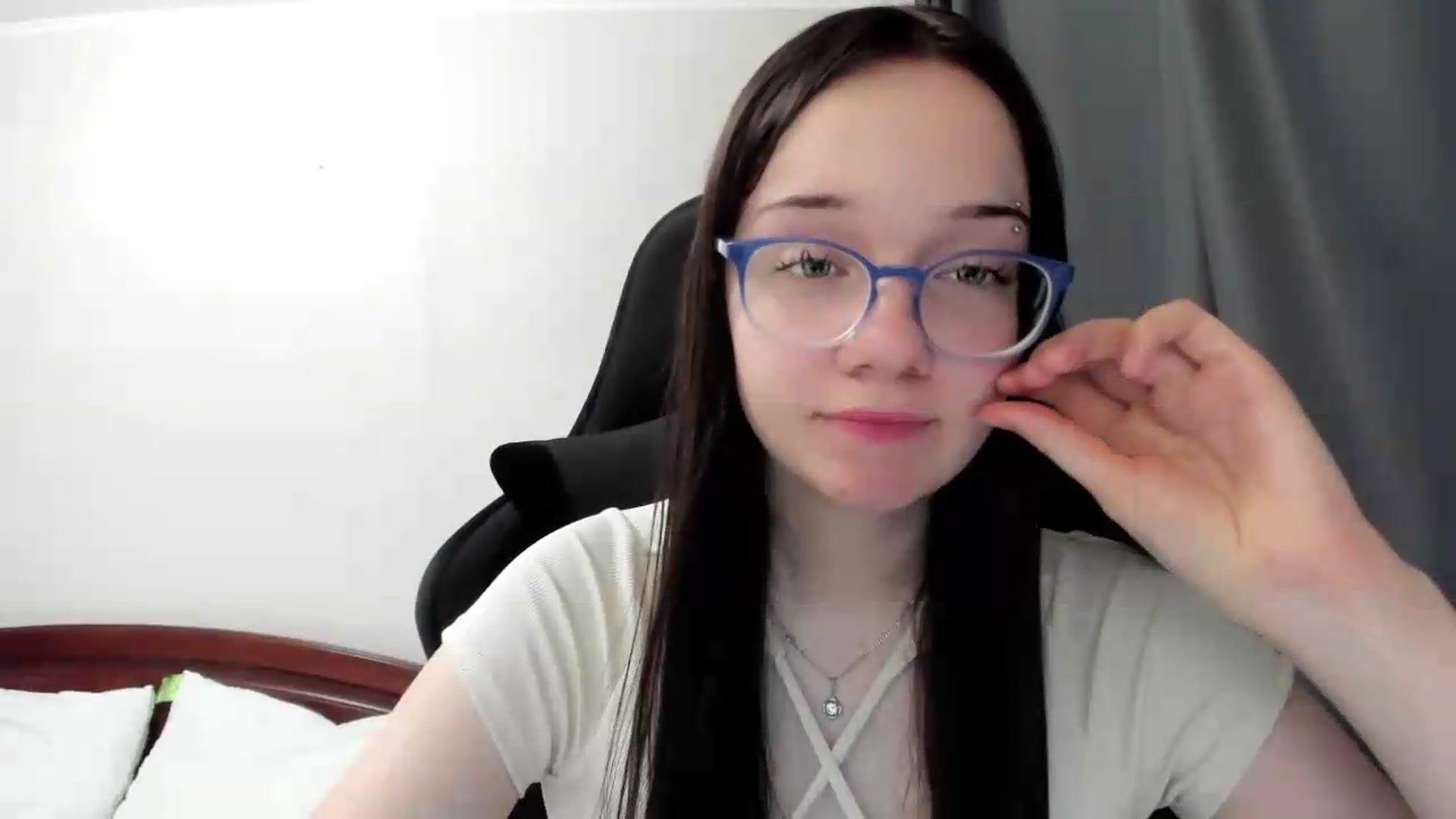 Gallery image thumbnail from Baby_Melania's myfreecams stream on, 07/03/2026, 24:36 image 3 of 20