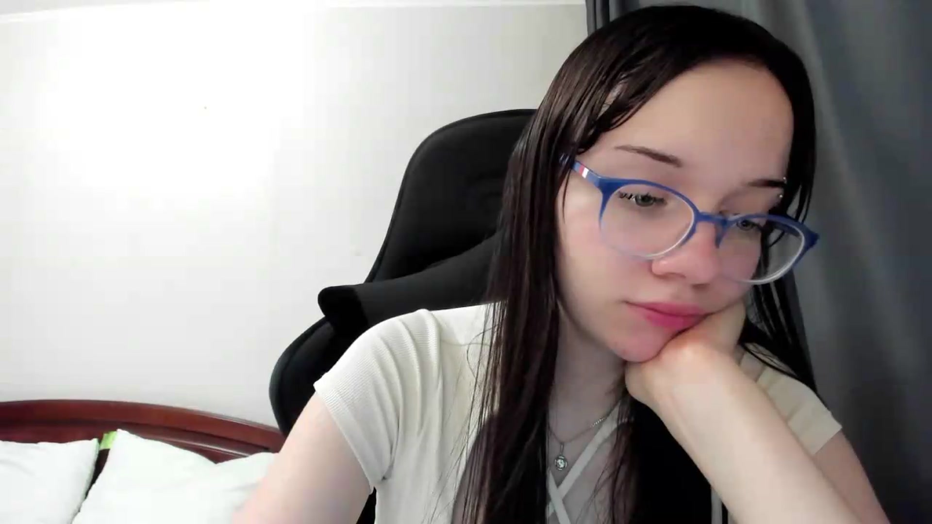 Gallery image thumbnail from Baby_Melania's myfreecams stream on, 07/03/2026, 24:36 image 16 of 20