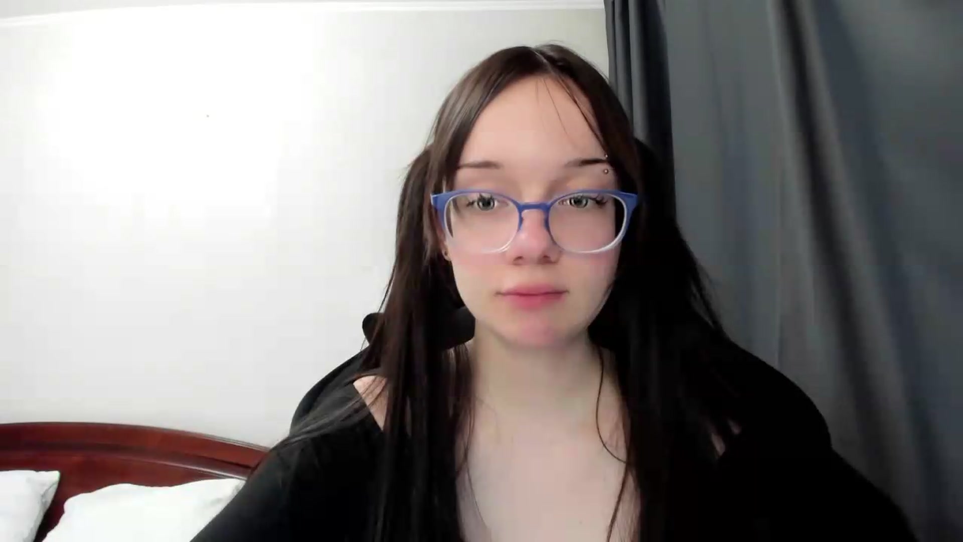 Gallery image thumbnail from Baby_Melania's myfreecams stream on, 07/07/2026, 21:35 image 12 of 20