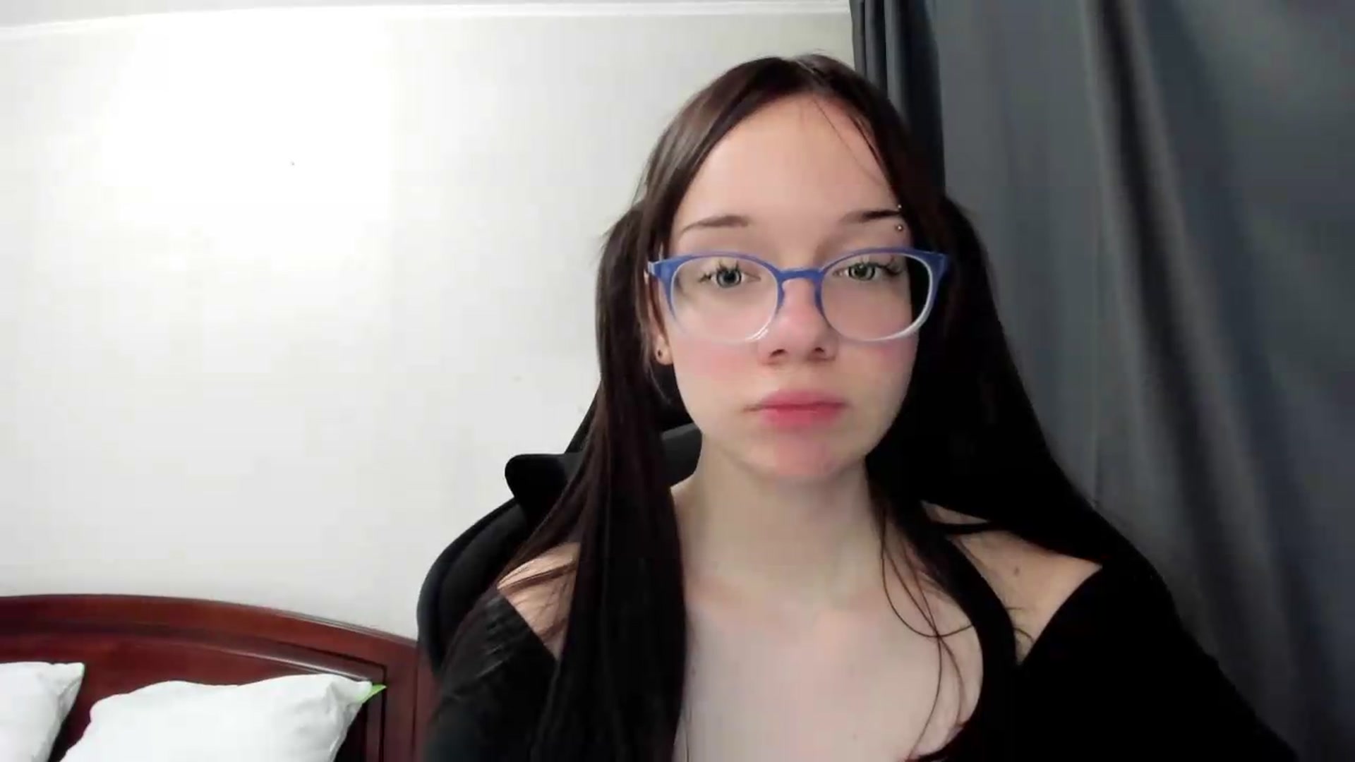 Gallery image thumbnail from Baby_Melania's myfreecams stream on, 07/07/2026, 21:35 image 5 of 20