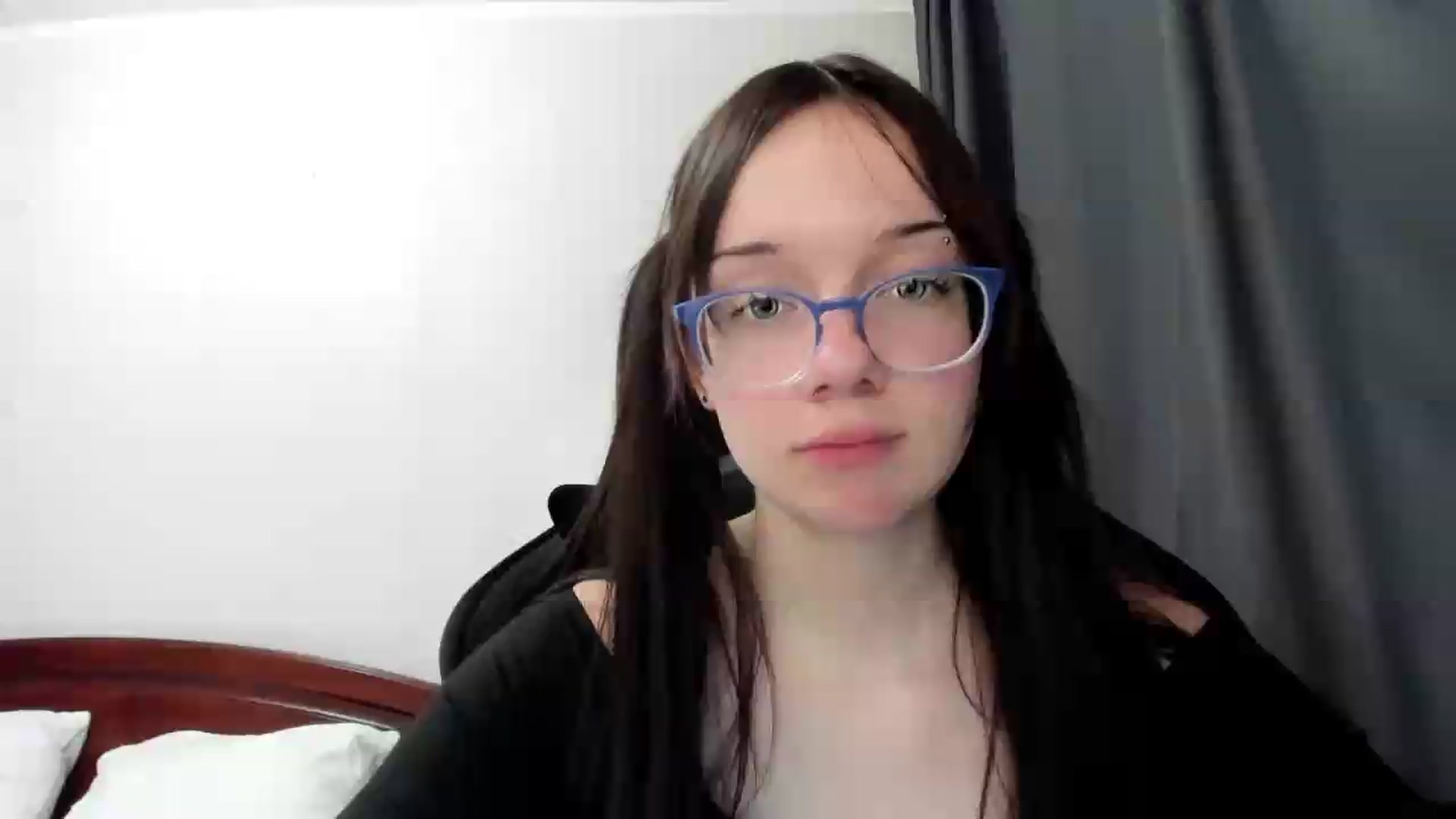 Gallery image thumbnail from Baby_Melania's myfreecams stream on, 07/07/2026, 21:35 image 14 of 20