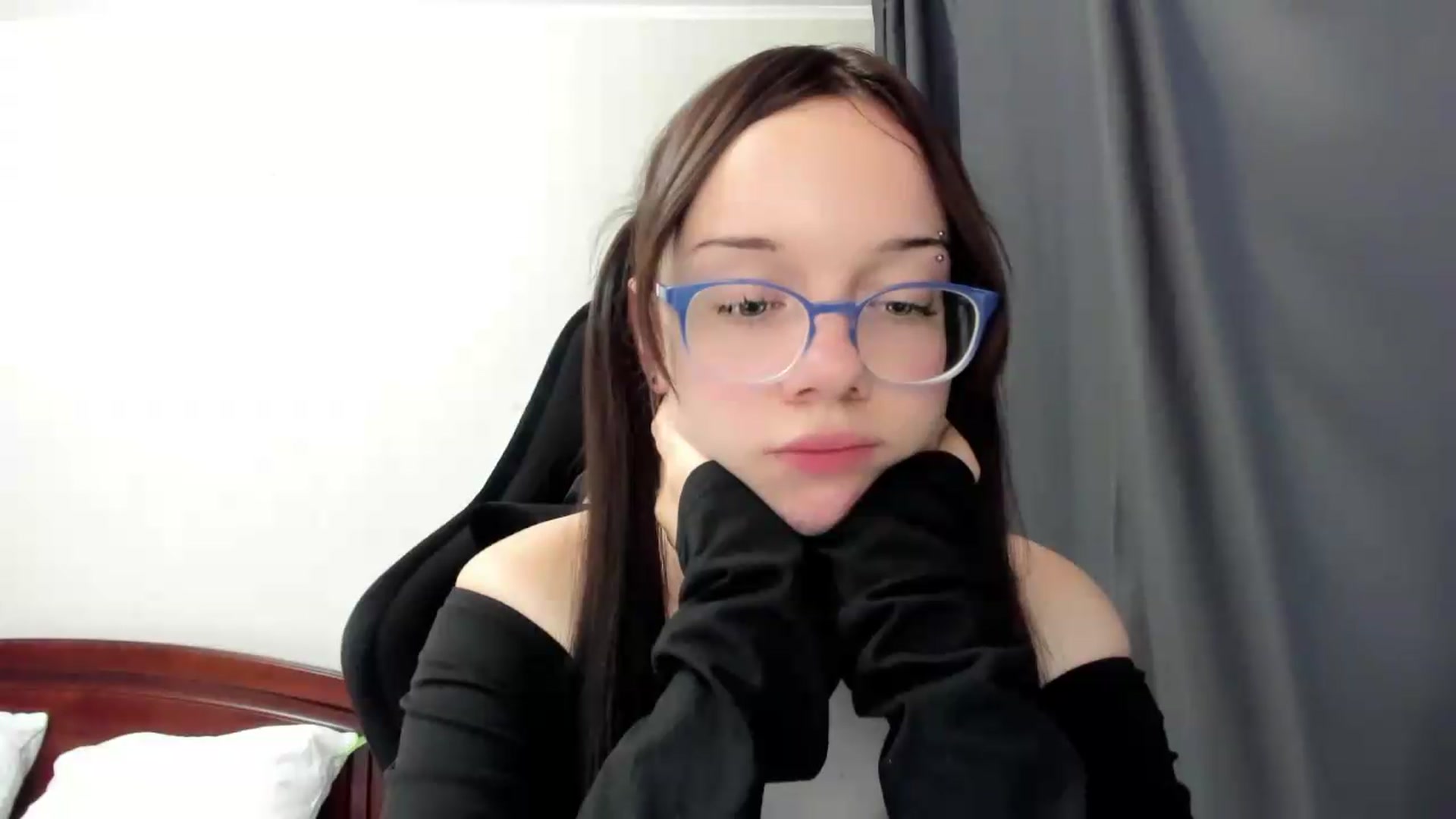 Gallery image thumbnail from Baby_Melania's myfreecams stream on, 07/07/2026, 22:59 image 8 of 20