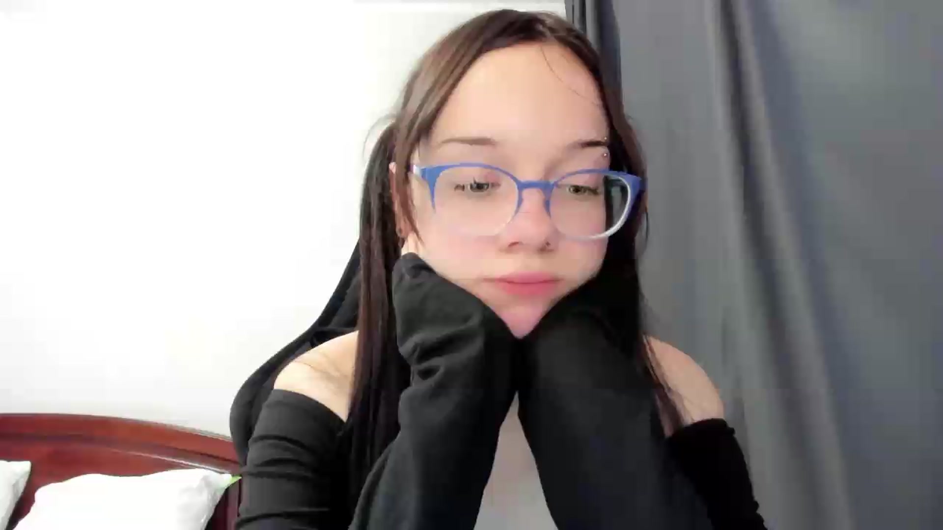 Gallery image thumbnail from Baby_Melania's myfreecams stream on, 07/07/2026, 22:59 image 4 of 20