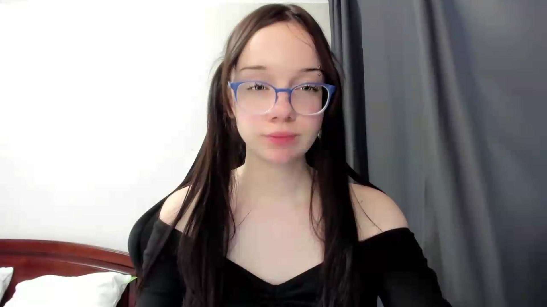Gallery image thumbnail from Baby_Melania's myfreecams stream on, 07/07/2026, 22:59 image 18 of 20