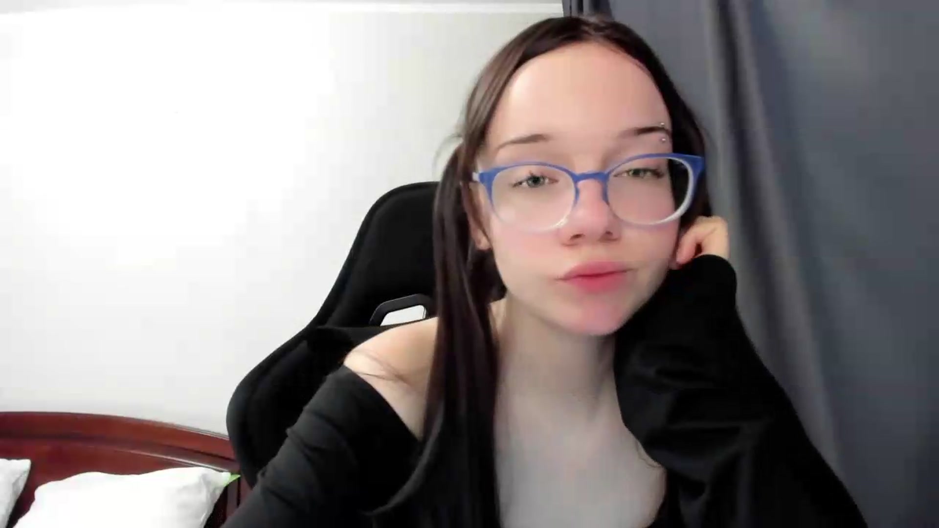 Gallery image thumbnail from Baby_Melania's myfreecams stream on, 07/07/2026, 22:59 image 5 of 20