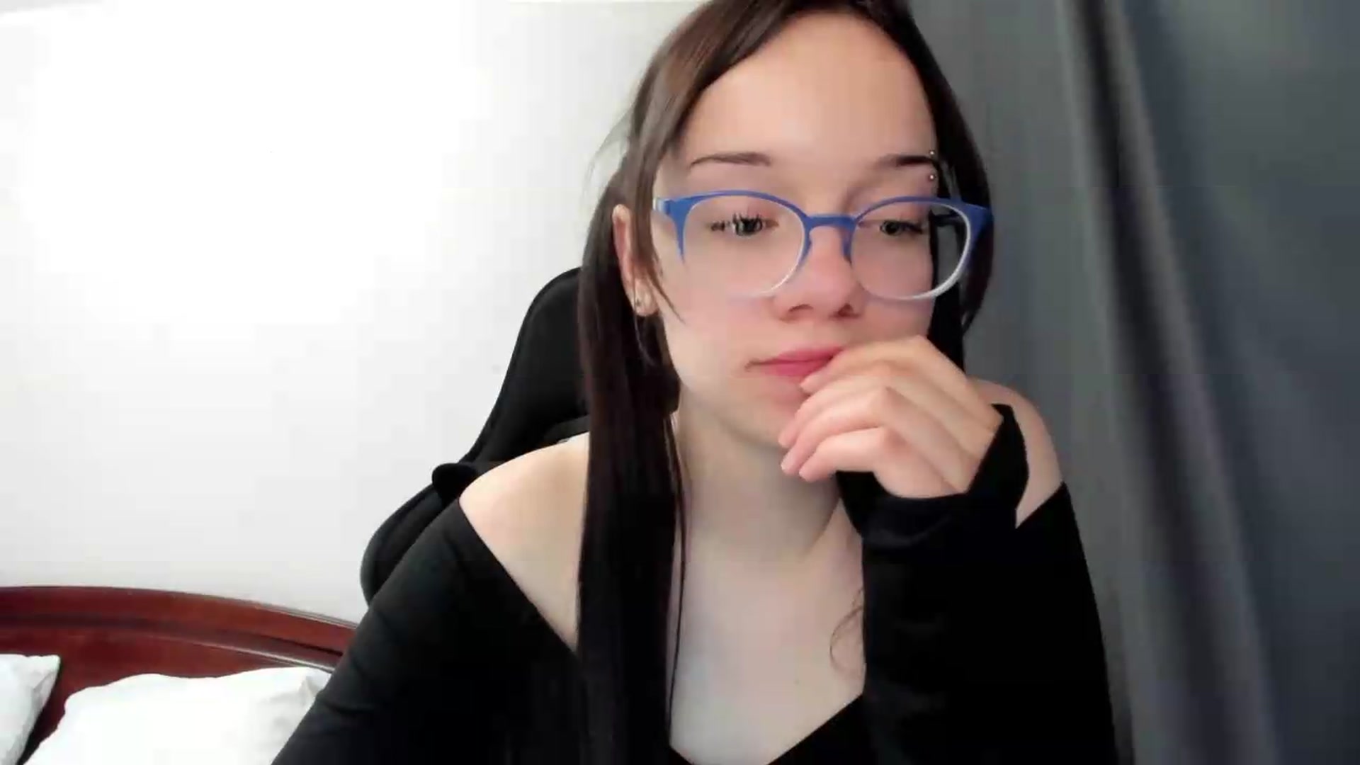 Gallery image thumbnail from Baby_Melania's myfreecams stream on, 07/08/2026, 01:19 image 18 of 20