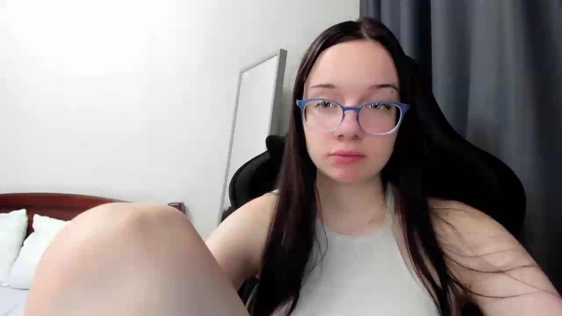 Gallery image thumbnail from Baby_Melania's myfreecams stream on, 07/09/2026, 24:15 image 1 of 20