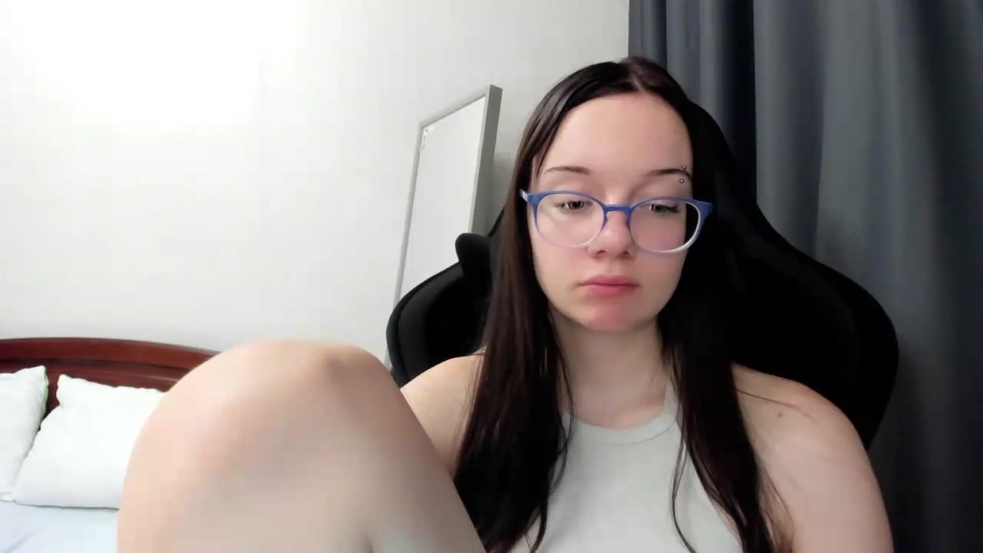 Gallery image thumbnail from Baby_Melania's myfreecams stream on, 07/09/2026, 24:15 image 16 of 20