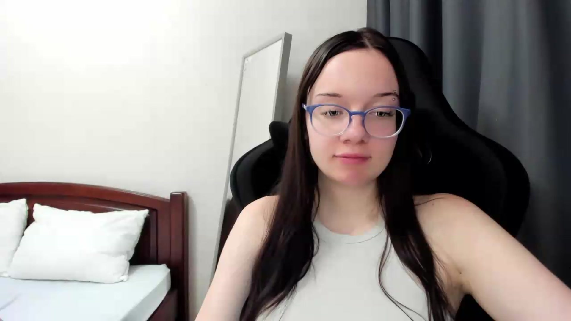 Gallery image thumbnail from Baby_Melania's myfreecams stream on, 07/09/2026, 24:15 image 19 of 20