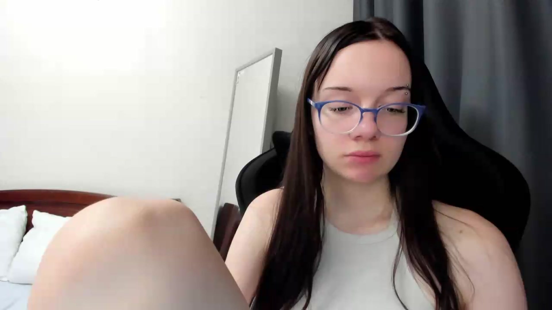 Gallery image thumbnail from Baby_Melania's myfreecams stream on, 07/09/2026, 24:15 image 12 of 20