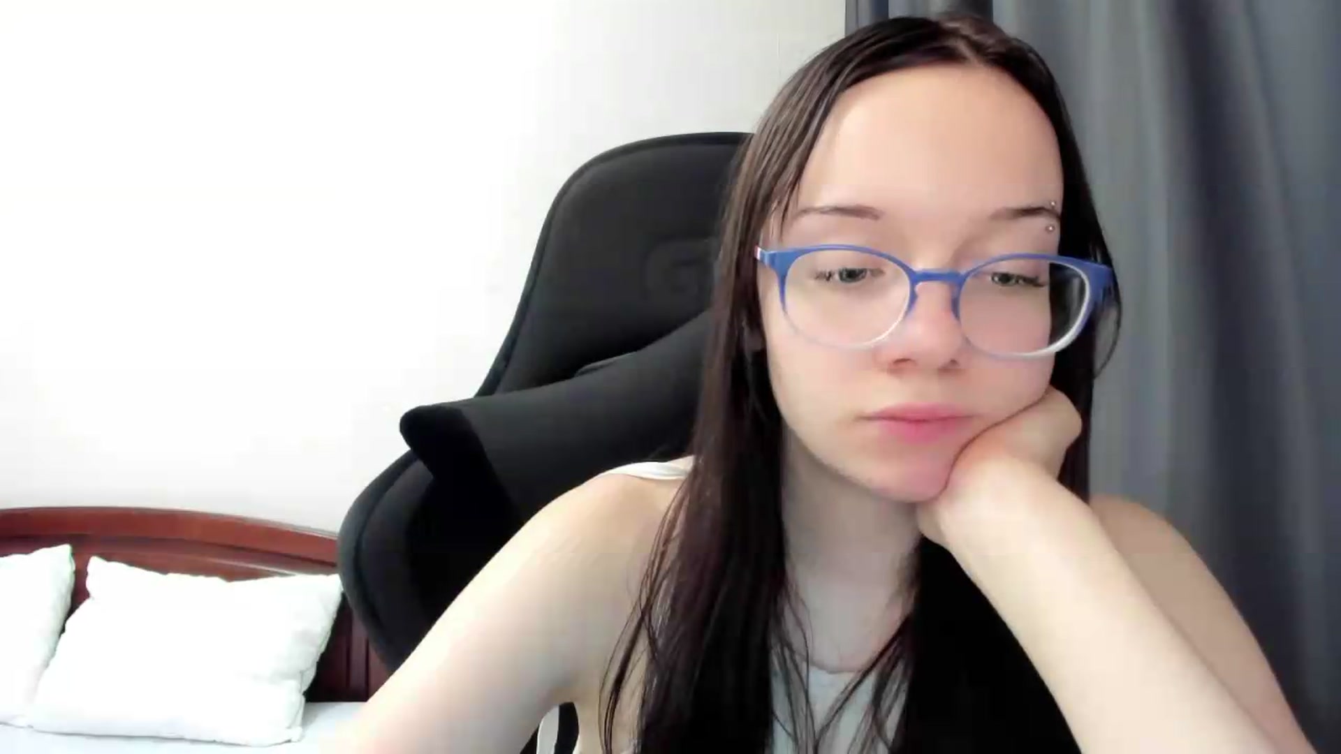 Gallery image thumbnail from Baby_Melania's myfreecams stream on, 07/09/2026, 01:43 image 13 of 20