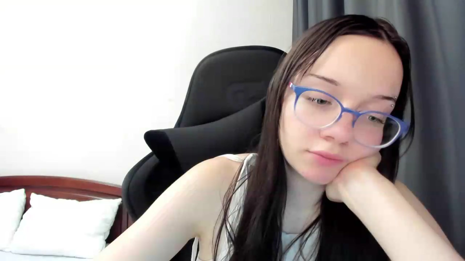 Gallery image thumbnail from Baby_Melania's myfreecams stream on, 07/09/2026, 01:43 image 18 of 20