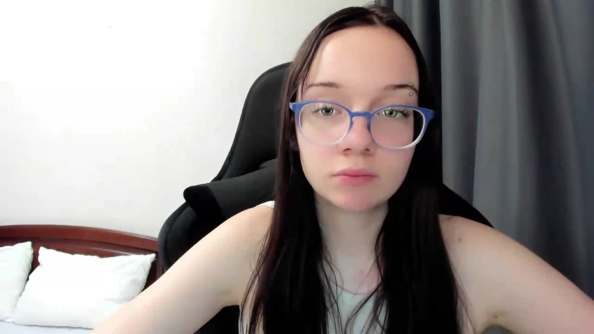 Gallery image thumbnail from Baby_Melania's myfreecams stream on, 07/09/2026, 01:43 image 19 of 20